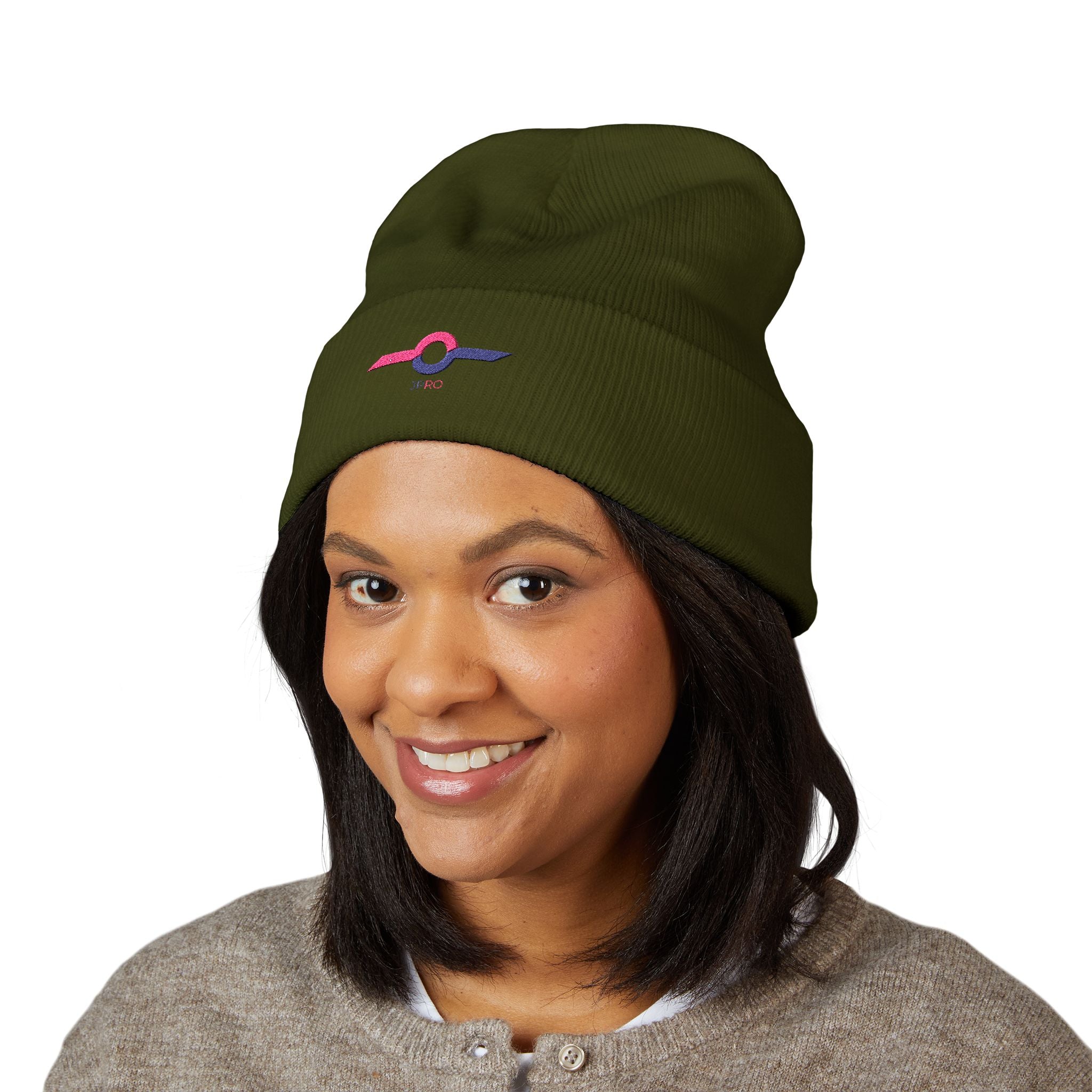 Embroidered Minimalist Winged Circle Beanie — White Cuffed Knit Hat